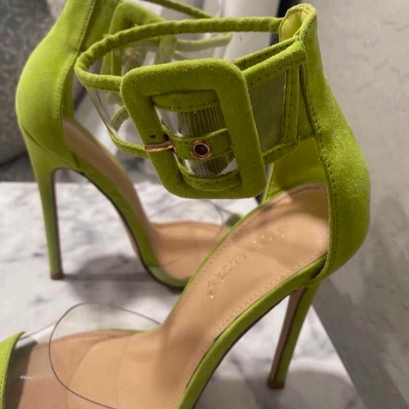 Shoes - Picture 2 of 4